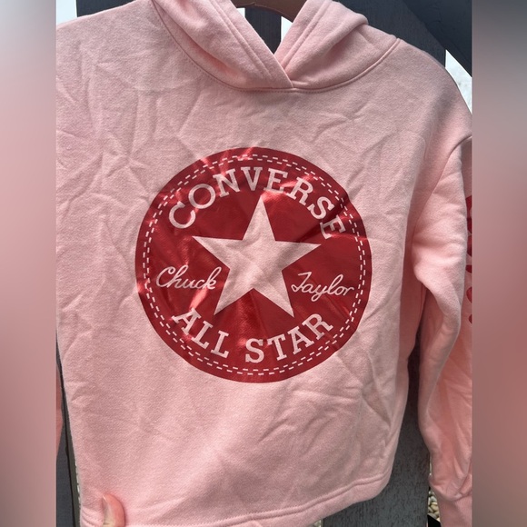 NWT Storm Pink converse size youth M (10-12)‎ hoodie - Picture 2 of 6